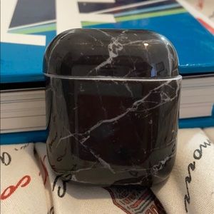 Black Marbled Hard Cover Airpod Case